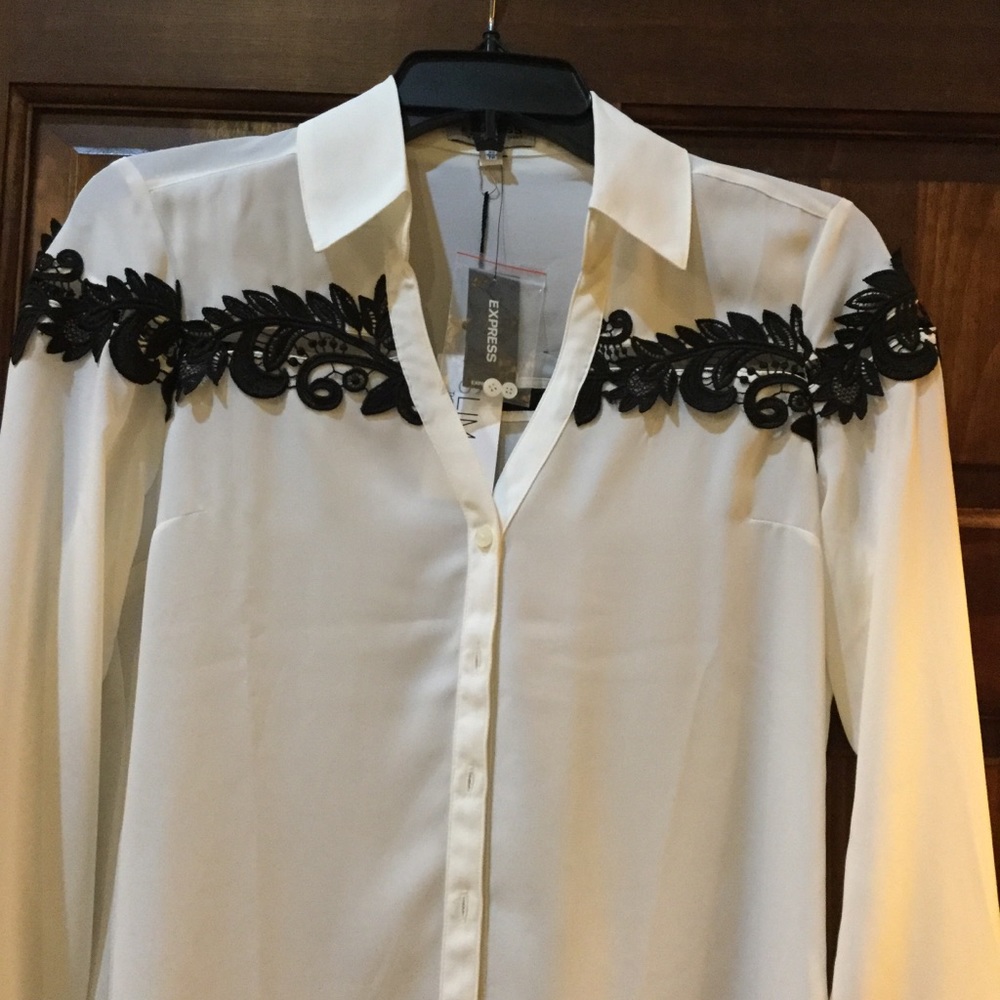NWT XS Express Blouse